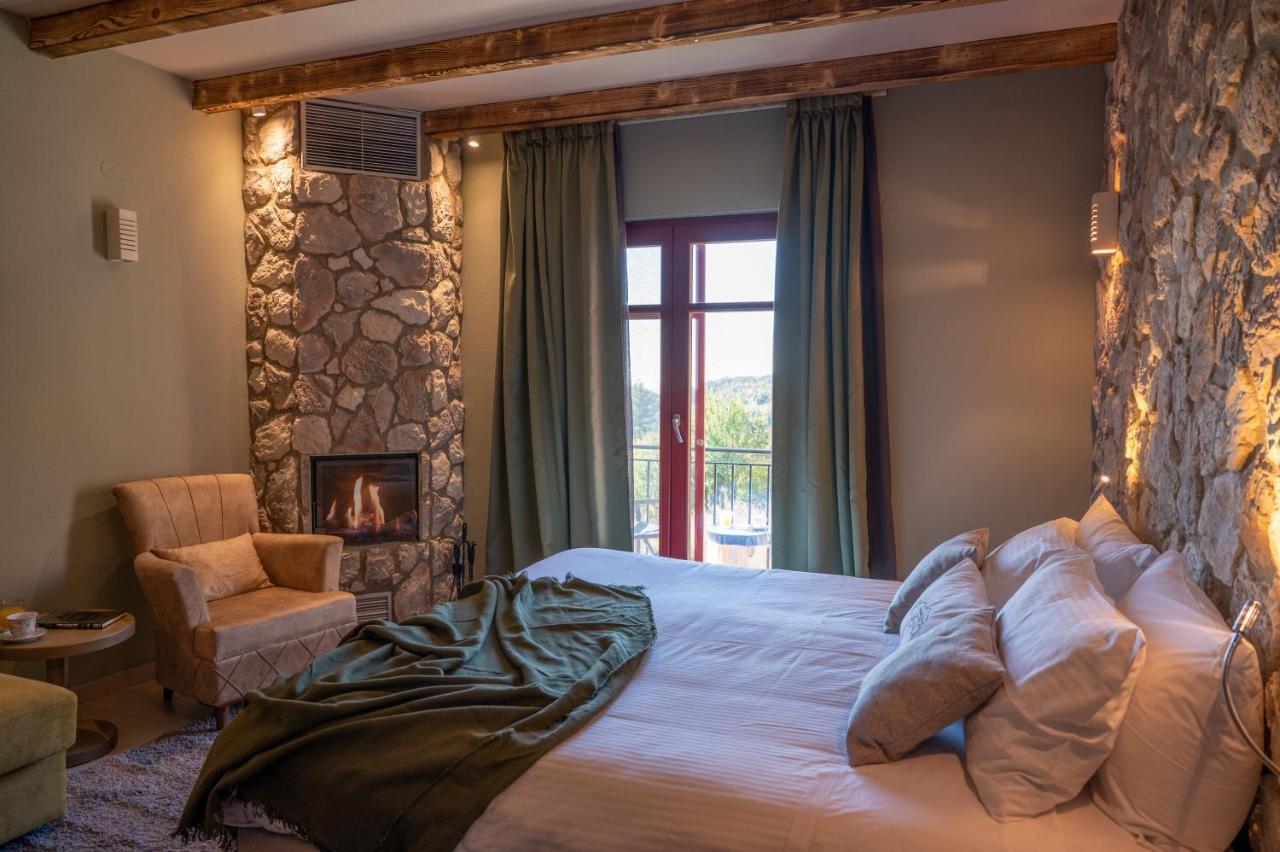 Rouista Tzoumerka Resort Vourgareli 外观 照片